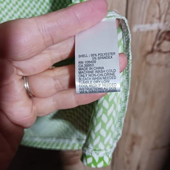 NWT Tahari Arthure S Levine Green Geometric Cowl Neck Size Large - Picture 5 of 7